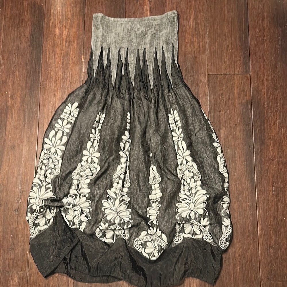 Hardly worn strapless dress